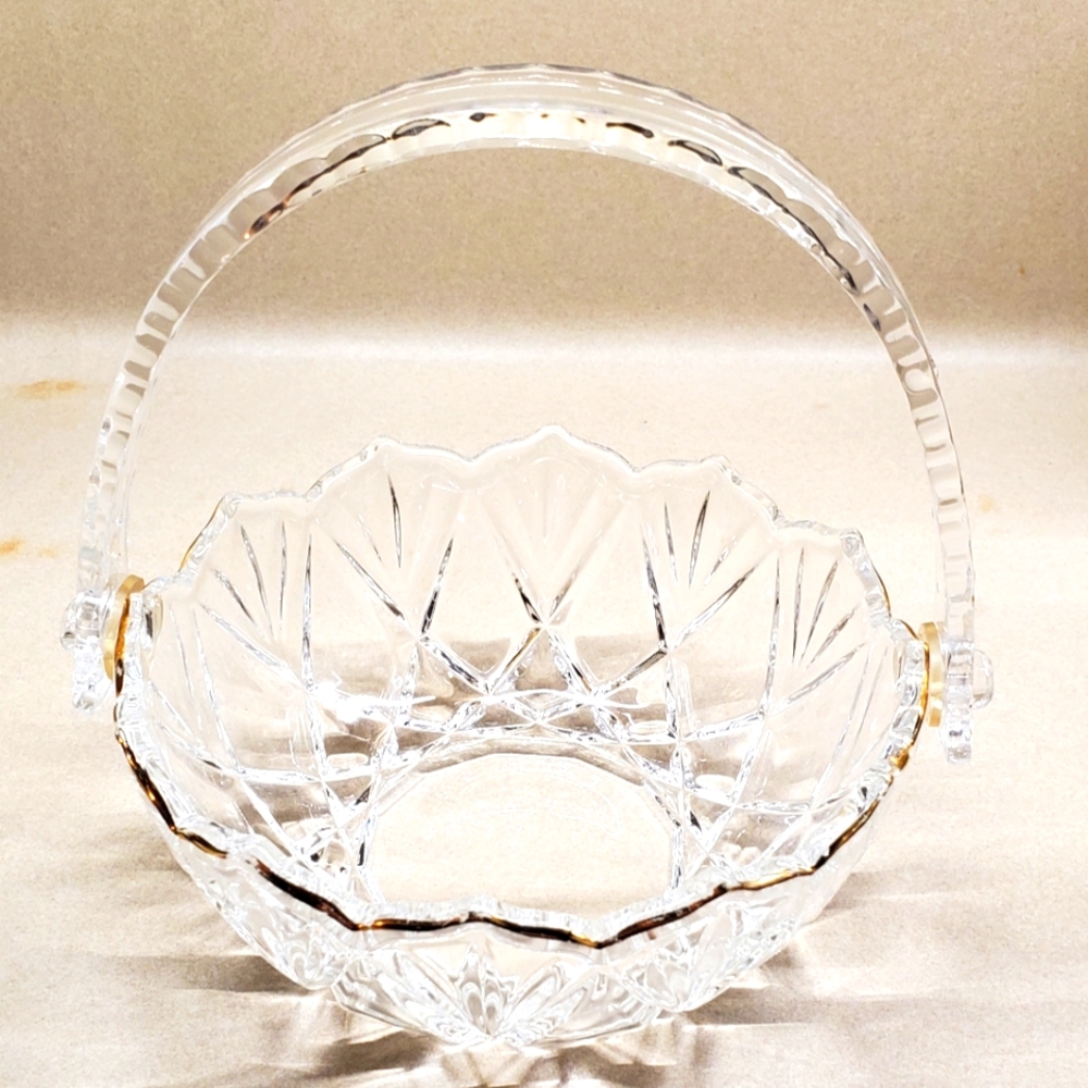 Mikasa Roxborough Handled Crystal 6 1/4" Gold Line